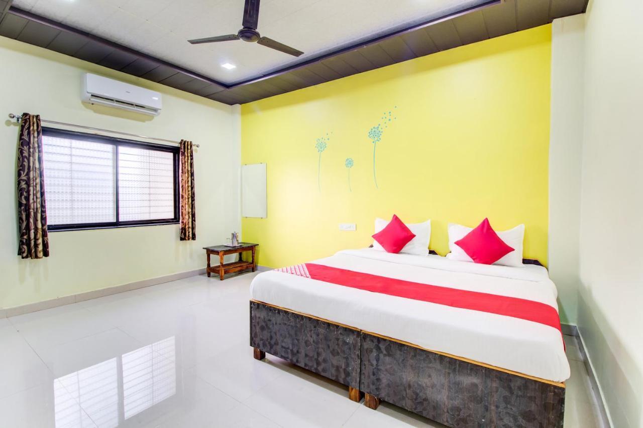 Hotel Oyo 48915 Chaitanya Green Park Vani Exterior foto