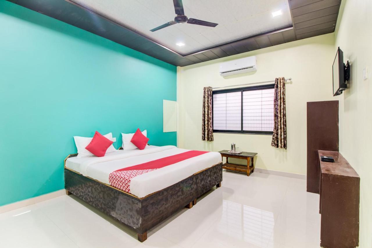 Hotel Oyo 48915 Chaitanya Green Park Vani Exterior foto