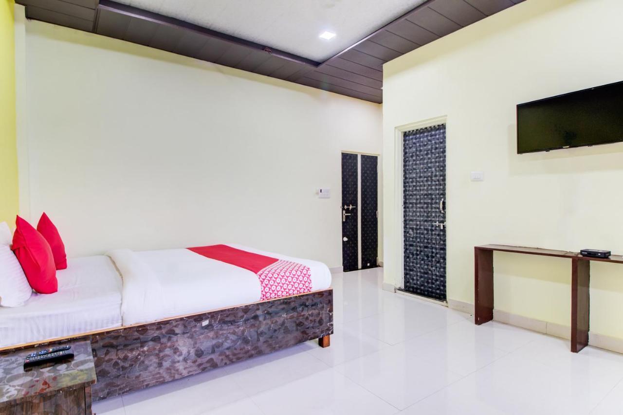 Hotel Oyo 48915 Chaitanya Green Park Vani Exterior foto